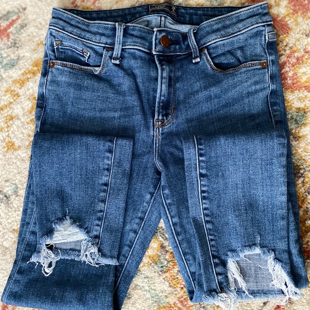 Abercrombie & Fitch Mid Rise Super Skinny Jeans